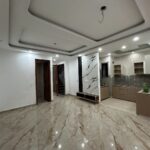 Independent 3 BHK Flat In South Delhi