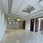 4 BHK Luxurious Flat In South Delhi